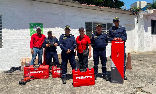 Gobierno de Alejandro Eder gestionó apoyo para fortalecer a los Bomberos de Cali luego del sismo