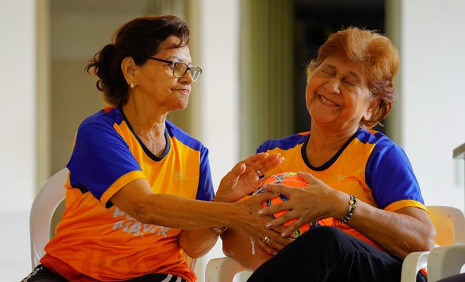 Cali se mueve con esperanza: adultos mayores encuentran en la recreación una razón para seguir adelante