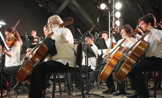 La Orquesta Filarmónica de Cali ofreció una noche mágica en el Teatro al Aire Libre Los Cristales