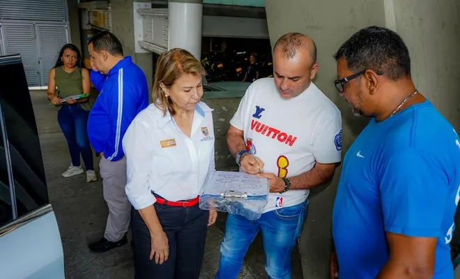 Con pruebas teóricas y prácticas, Bienes y Servicios fortalece la seguridad vial de los conductores del Distrito