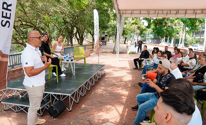 Con un conversatorio ciudadano abrió la exposición ‘Después del Ruido’: en el Parque Lineal del río Cali