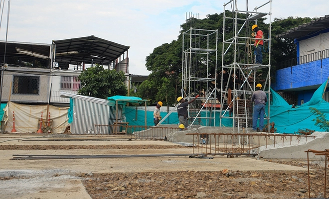 Construcción del Hospital Antonio Nariño avanza con obras de cimentación y levantamiento de muros