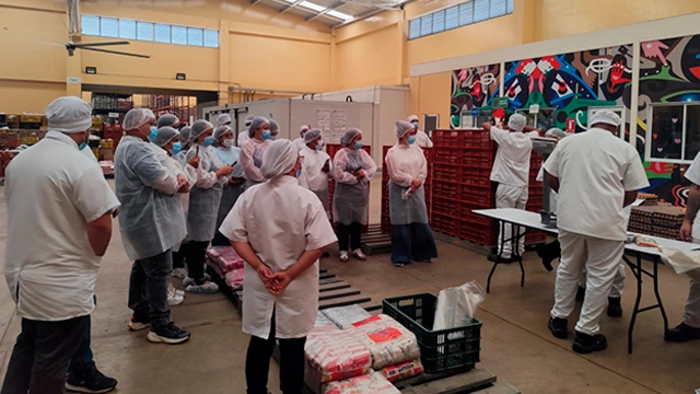 De la bodega al plato: el Comité de Alimentación Escolar de la institución educativa Villa Colombia conoció cómo se cuida cada alimento del PAE