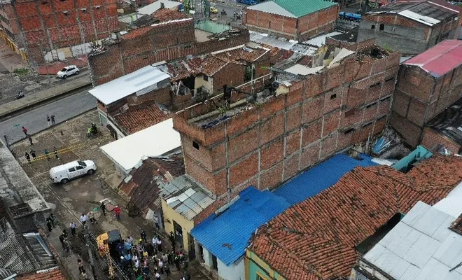 The Mayor\'s Office has begun the first five demolitions in downtown Cali as part of the Cristo Rey Plan.