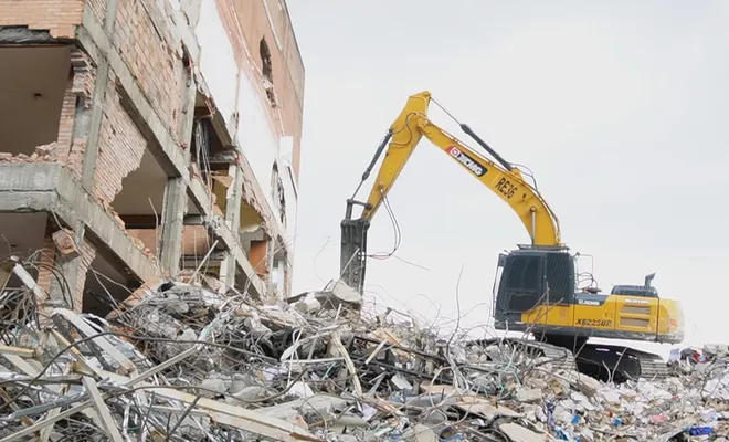 A buen ritmo avanzan las labores de demolición para la reconstrucción y recuperación de Cali