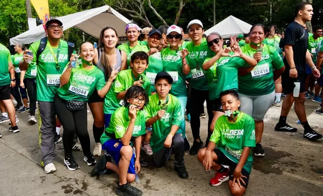 Niños de ‘Talentos del Valle’ corren en familia y encuentran en las carreras de Cali otro escenario para crecer