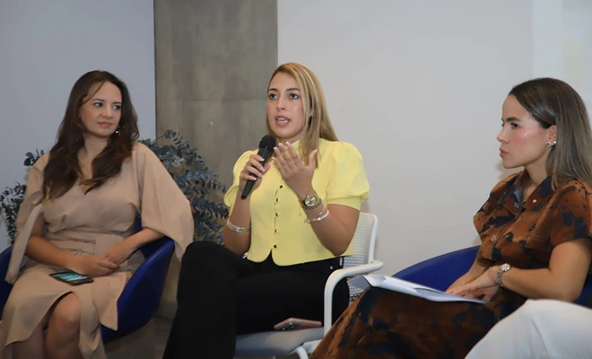 Cali trabaja por el bienestar emocional de sus ciudadanos: cabinas de escucha y líneas de atención telefónica hacen parte de la estrategia