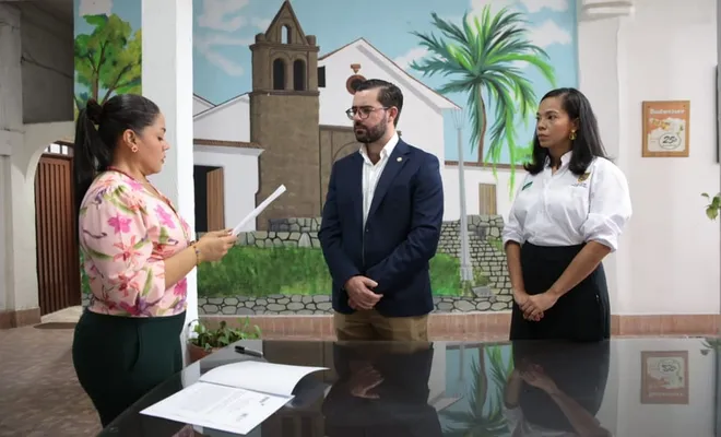 Nicolás Gómez Arenas se posesionó como alcalde ad hoc y acordó con Planeación la hoja de ruta que seguirá el POT de Cali