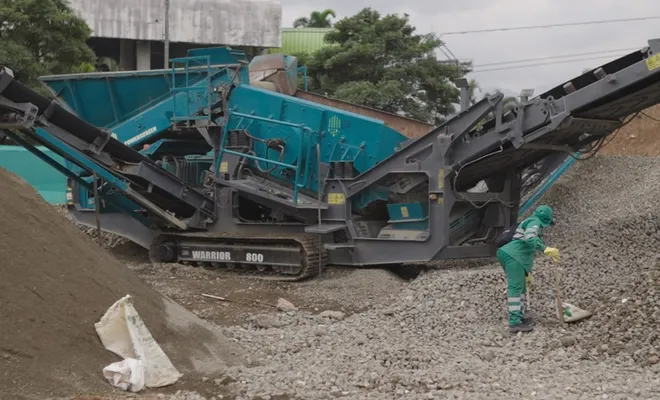 Cali transforma los escombros del terremoto en materiales para reconstruir la ciudad