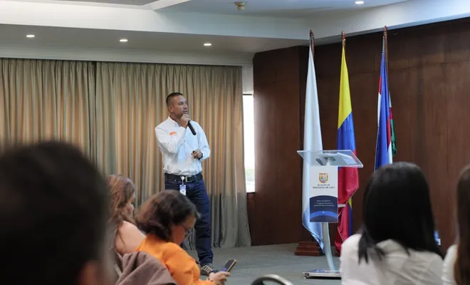 Alcaldía de Cali supera los 413 kilómetros de vías intervenidas desde 2024 y despliega más de 40 frentes de obra al día