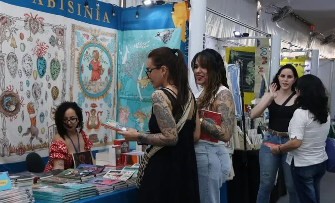 CaliLee 2026: libros que acercan culturas y abren la puerta al diálogo, además la agenda de la Feria del Libro para este lunes 26