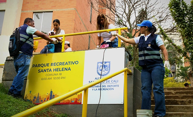 Bienestar Social avanza en compromisos con Altos de Santa Elena mediante jornada de embellecimiento y feria de servicios