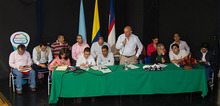 Foto de las visitas del Alcalde y su gabinete a la comuna 16
