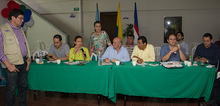 Foto de las visita del Alcalde y su gabinete a la comuna 19