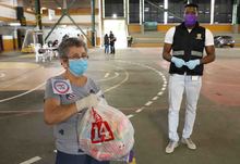 700 ayudas humanitarias fueron entregadas a vendedores informales