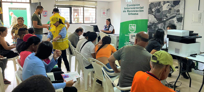 70 personas recibieron atención en Jornada de Servicios en el barrio San Pascual