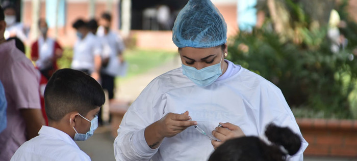 Alrededor de 7 mil niños se han vacunado desde la llegada de unidades móviles a colegios