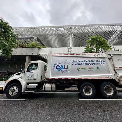 ¡Excelente noticia! Cali cuenta con 15 camiones nuevos para el servicio  de recolección de basuras