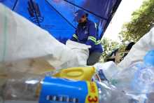 186 kilos de material reciclable durante ‘Reciclatón’ en Brisas de los Álamos
